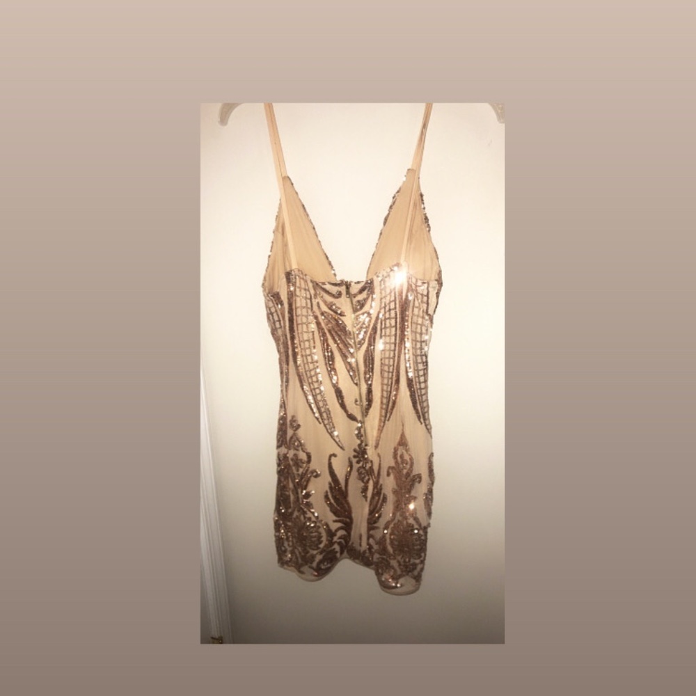 Mini dress - Picture 3 of 3